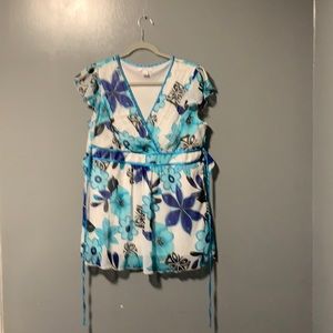 Dressbarn, sz M blue n white.